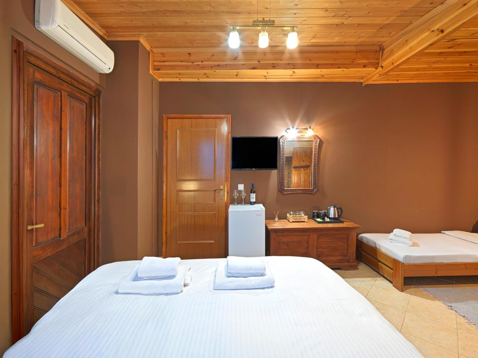White Hills Suites & Spa Арахова Екстер'єр фото